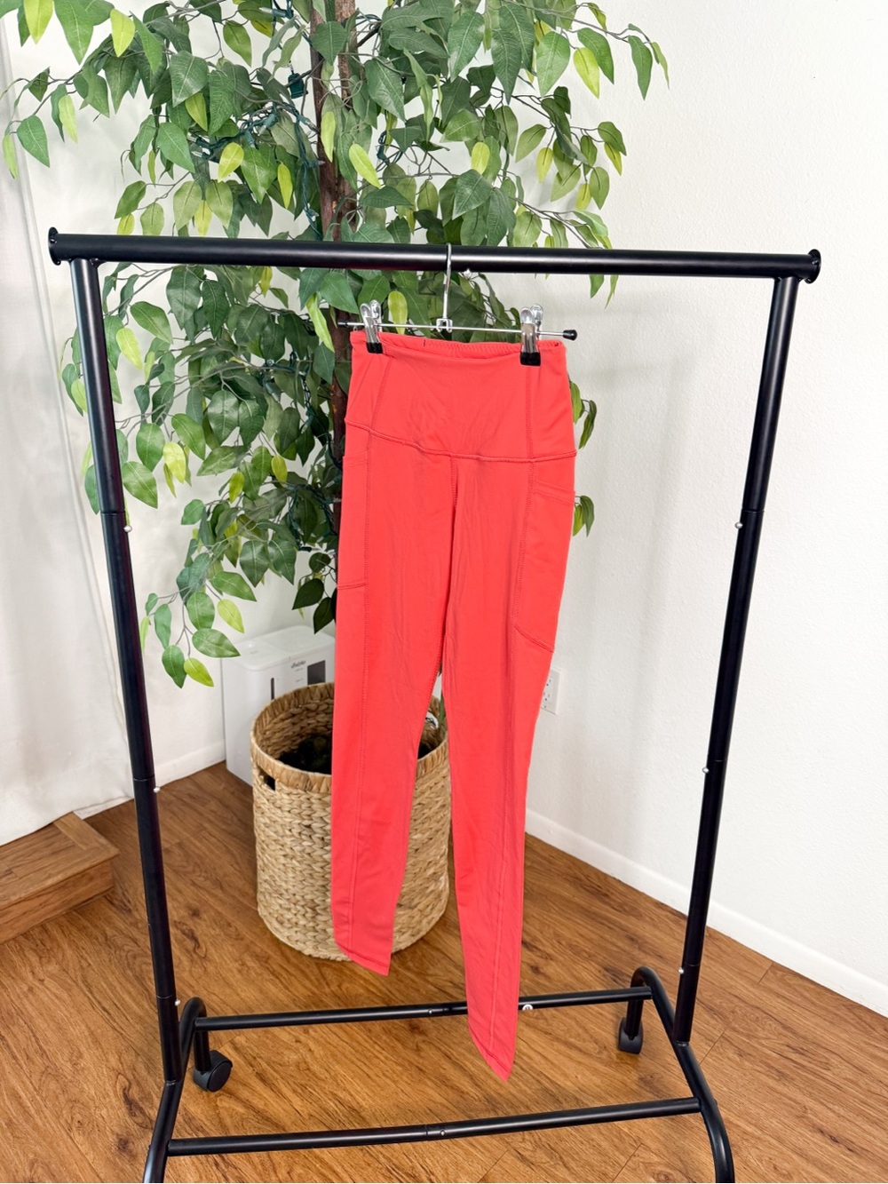 Victoria Sport Knockout Leggings Pink Coral Size XS